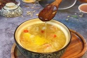 银耳羹怎么做粘稠一点（超实用的汤品做法）