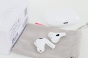 LolliPods蓝牙耳机（解放你的听觉体验，让音乐更自由！）