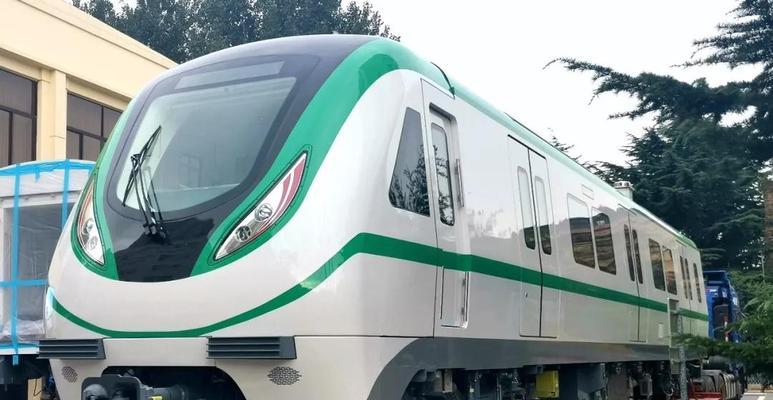 以动力集中型内燃动车组J8（高效、环保、经济——J8内燃动车组的优势和特点）