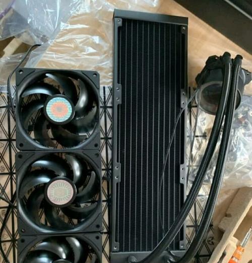 CPU散热器选风冷还是水冷？哪种更适合你的电脑？（为你解析风冷与水冷散热器的优缺点，助你做出明智的选择）