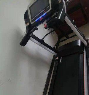 跑步机站上去异响的原因及解决方法（消除跑步机异响）
