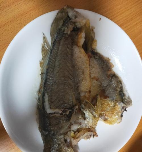 冷冻大黄花鱼怎么做好吃又简单（不添加防腐剂和白醋的清蒸黄花鱼）