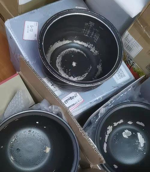 商用电饭煲煮饭糊锅怎么办（解决商用电饭煲煮饭糊锅的实用技巧）