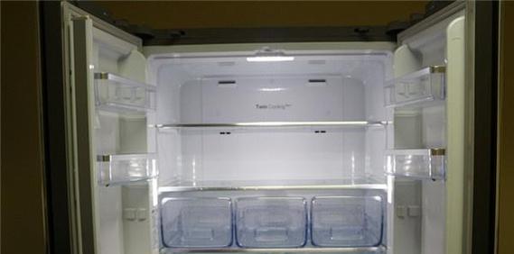 冰箱突然断电，出门前该怎么处理（如何保护食物不变质）