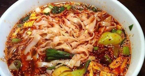 陕西八大怪包括哪些特色美食？这些美食背后的故事是什么？
