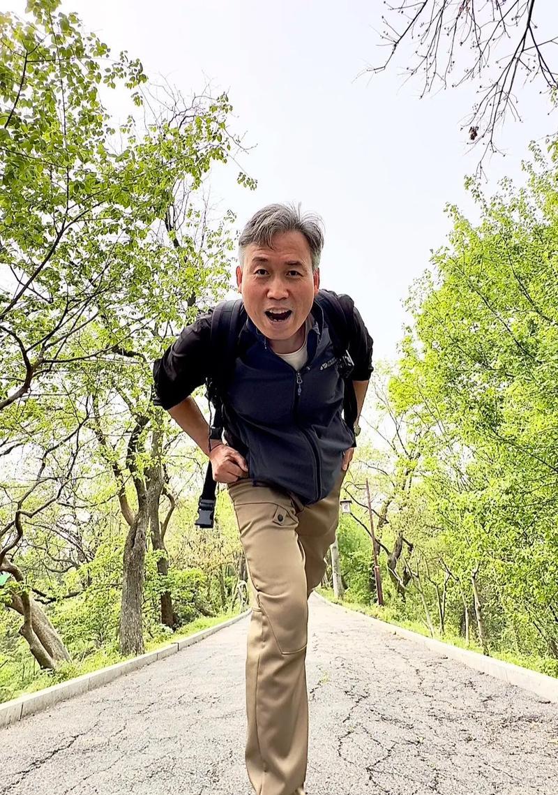 如何用手机拍出好看的老年人照片？
