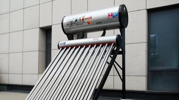 热水器外置太阳能板的作用是什么？安装太阳能板有哪些好处？