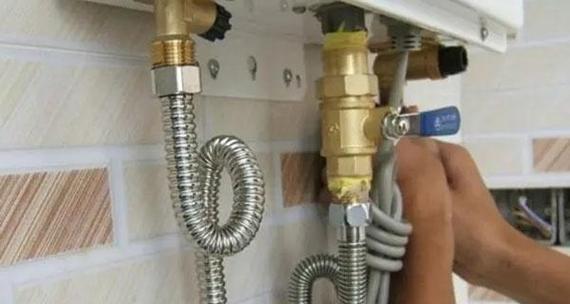 热水器防盗接头拆卸方法？步骤详解？