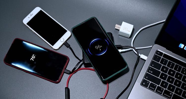 汽车移动电源如何充电？四合一型号的充电步骤是什么？