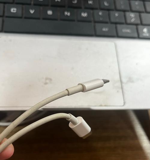 苹果手机双充电器头充电方法是什么？